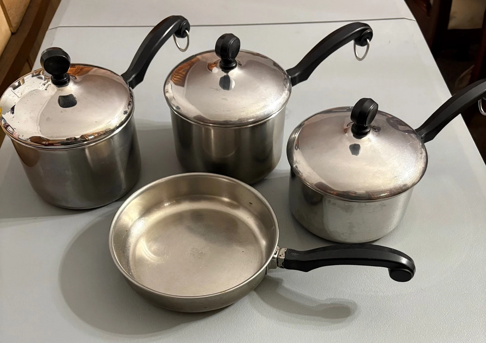 Farberware Stainless Steel Aluminum Clad Pot 7 Pc Set 1.5, 1.5, 1QT 3 Lids Fry P