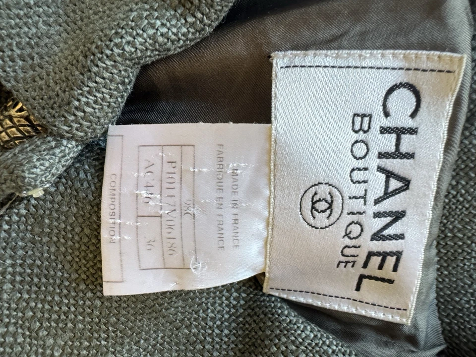 CHANEL S/Se 1995 Women’s Linen Jacket Blazer Light Green - Image 4 of 4