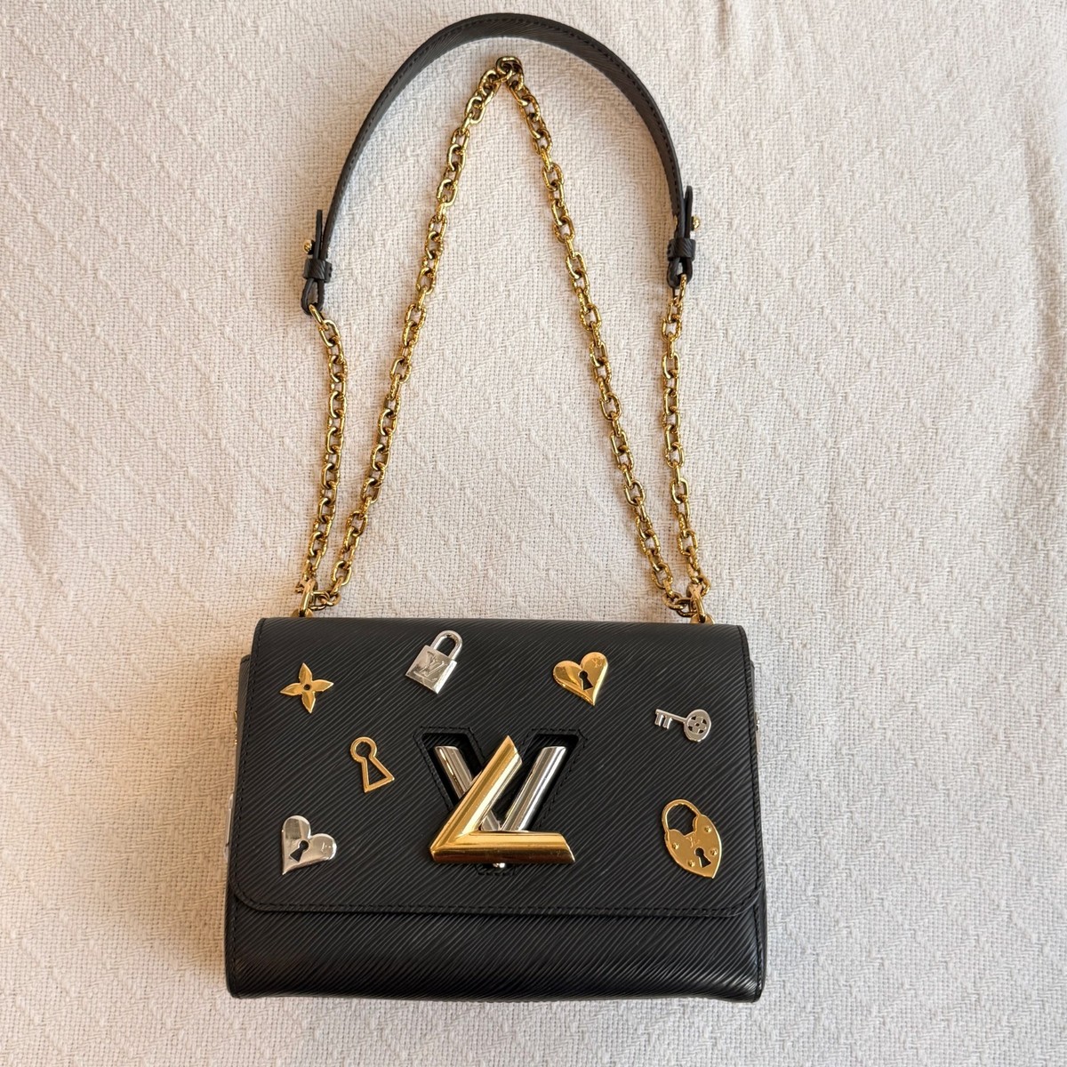 Louis Vuitton Epi Love Lock Twist MM Black Leather Gold Chain