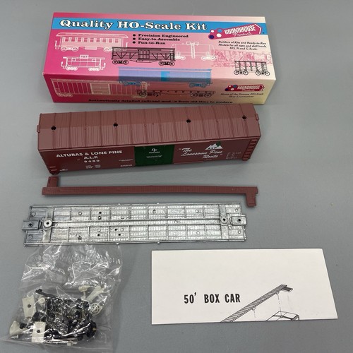 Roundhouse 50' Boxcar Kit Alturas & Lone Lonesome Pine 9480 HO Scale Kit | Zustand: New