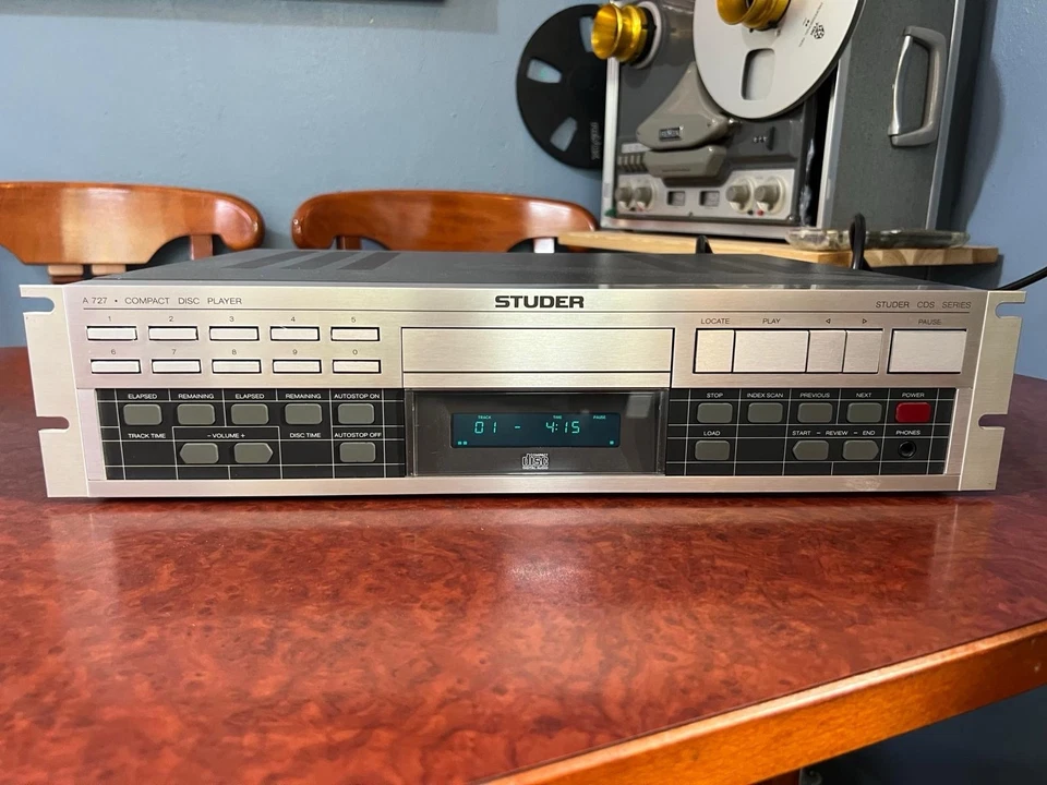 Studer A727 - CD Player - Bild 2 von 4