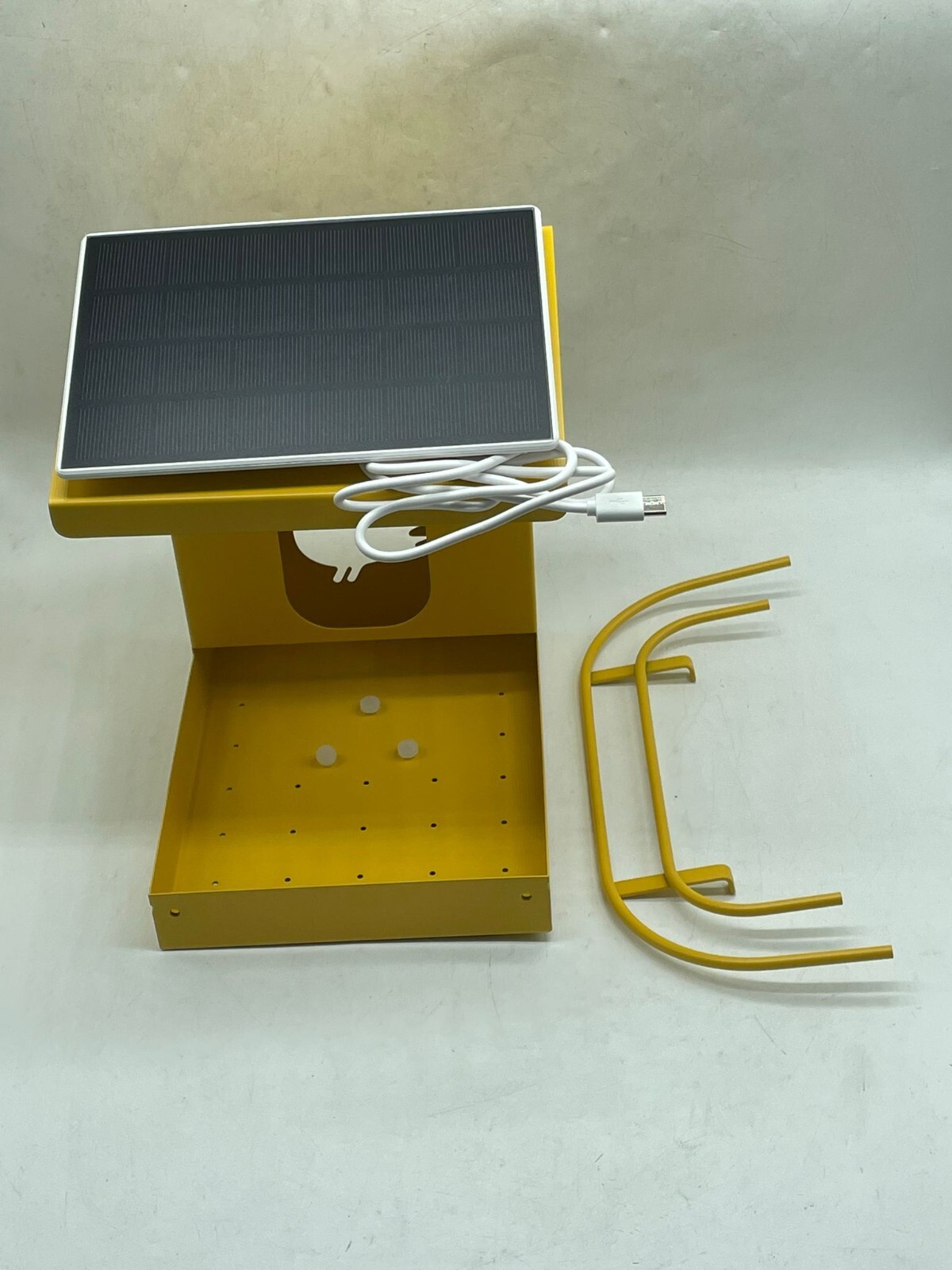 Metal Smart Bird Feeder with Camera Solar Powered ''READ''