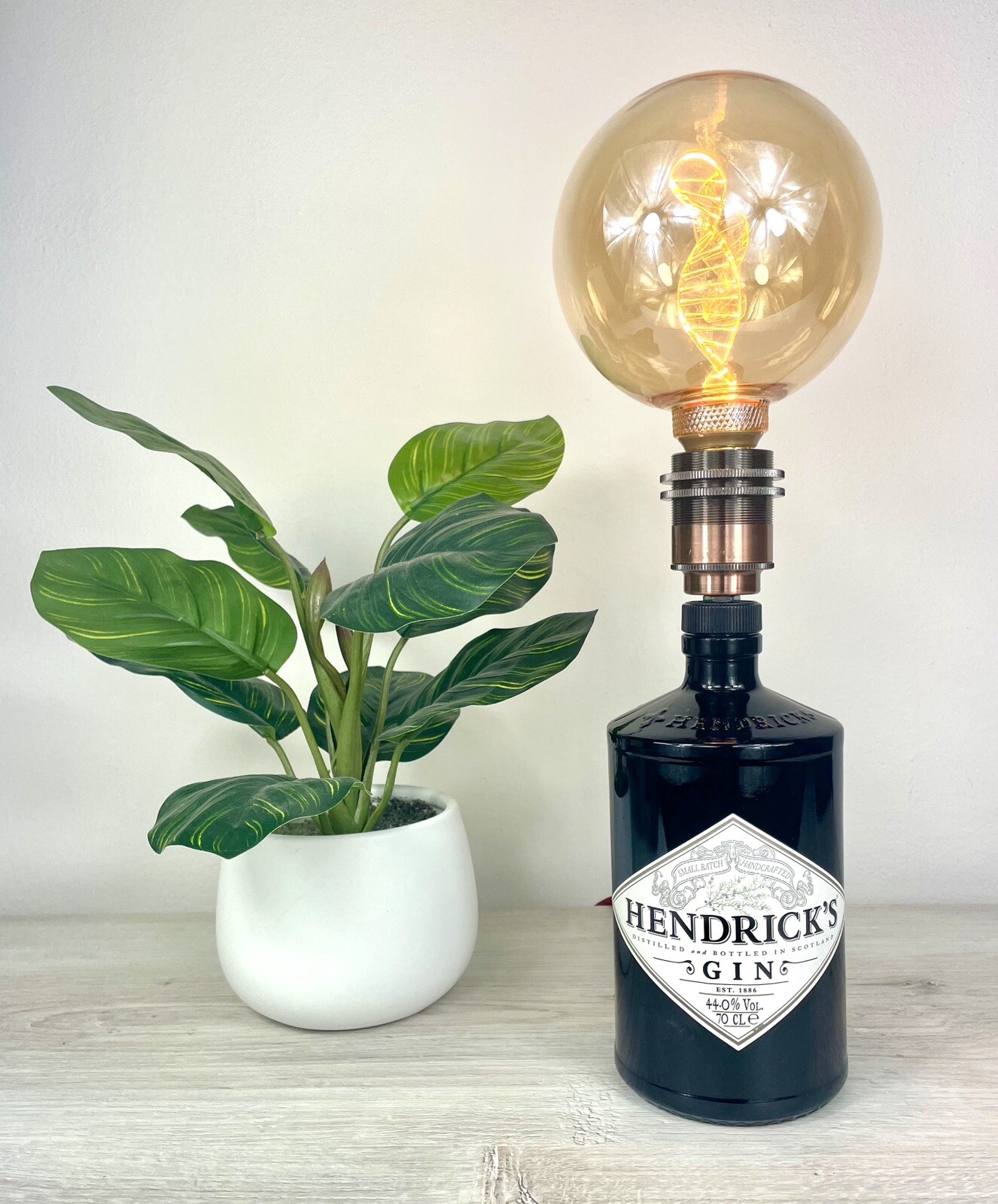 Lampada Bottiglia Hendrick's Gin con Paralume | E27 220V