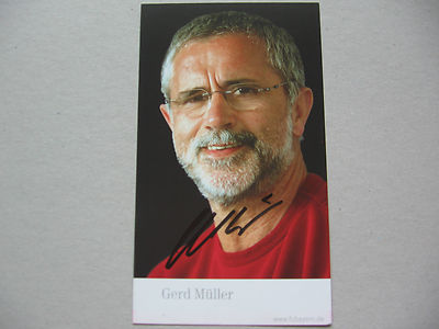 Gerd Müller (FC Bayern Munich) world champion 1974 signed autograph card 9x15.5