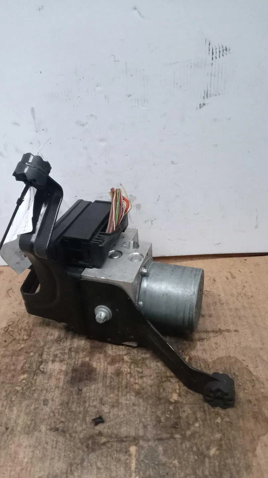 BMW X5 2016 ABS bomba y conjunto de motor OEM 517612 - 138 k millas - blanco Foto 3 de 4