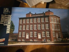 Walthers Cornerstone HO Structure Kit 933- 3069 Front Street Warehouse NiB