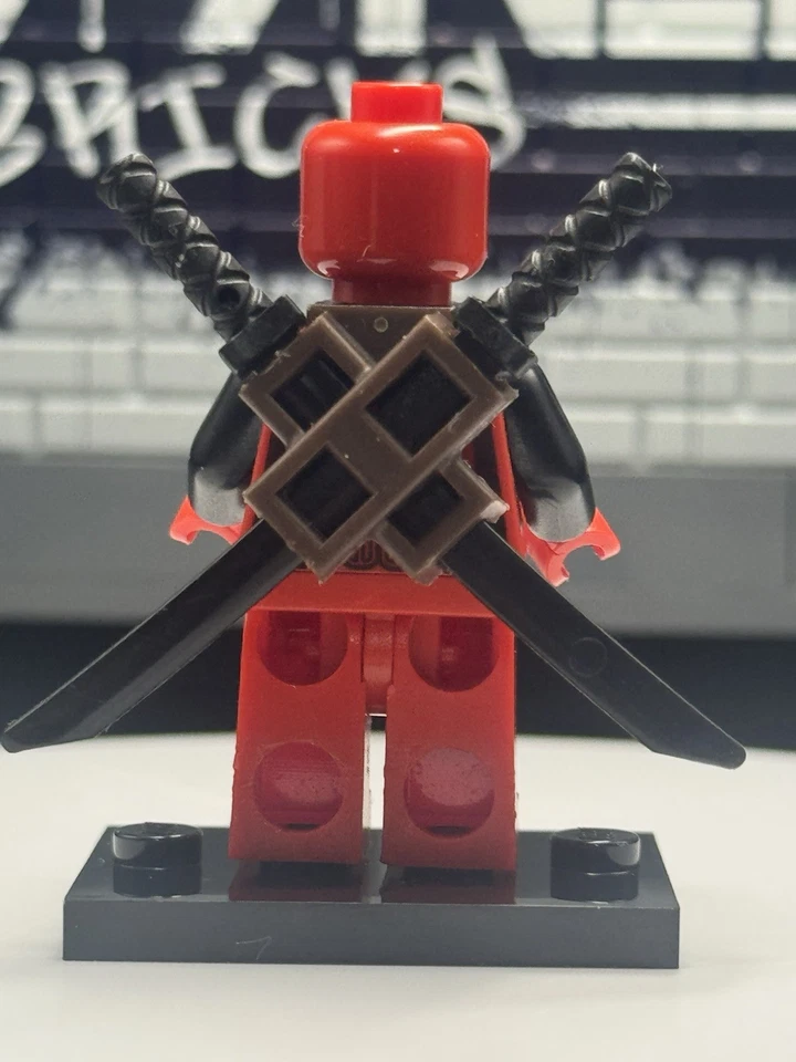 Minifigura Lego Marvel Super Hero Deadpool - Imagem 2 de 2