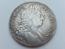 A668 - William III Silver Halfcrown. 1696 OCTAVO, First Bust, small shields