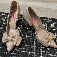 Betsey Johnson Prince d'Orsay Gold Glitter pumps With goldlayered bow detail. 9