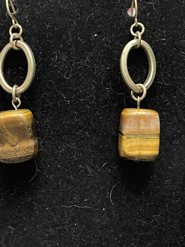 Juego de collar y pendientes de eslabones ojo de tigre y tono latón, estilo artesanal boho Foto 4 de 4