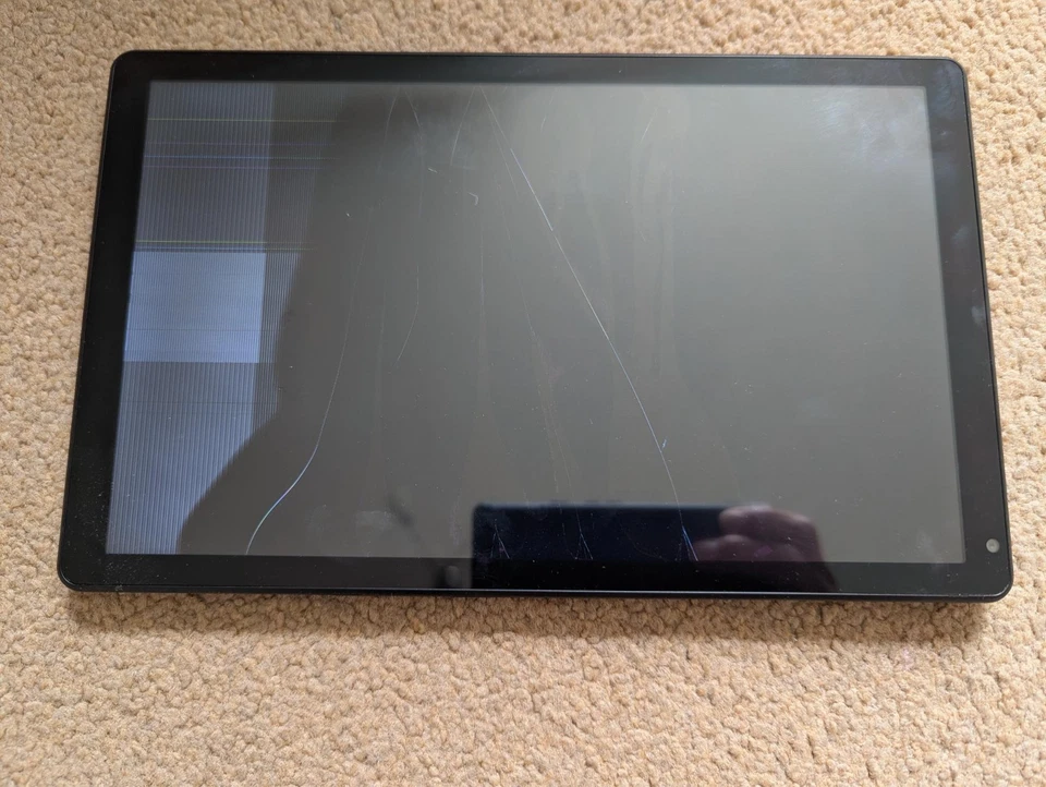 Tablet 10 Inch Android Tablet 16GB RAM 1TB Expandable 1332x800 SPARES OR REPAIR - Image 1 of 4
