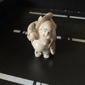 Netsuke Meiji ? resin ? storage unit find:)