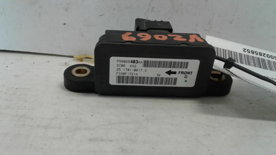 Módulo de control electrónico del sistema de estabilidad usado se adapta a: Dodge Caravan Stabili 2010 Foto 2 de 4