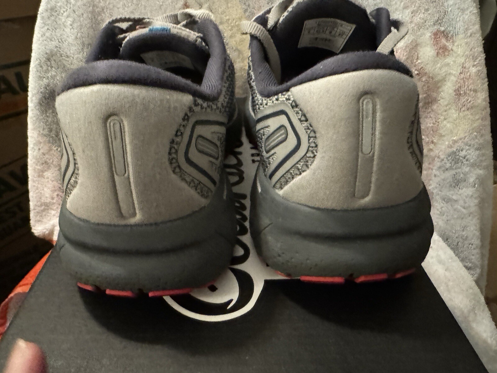 Size 9 - Brooks Ghost 14 - image 3