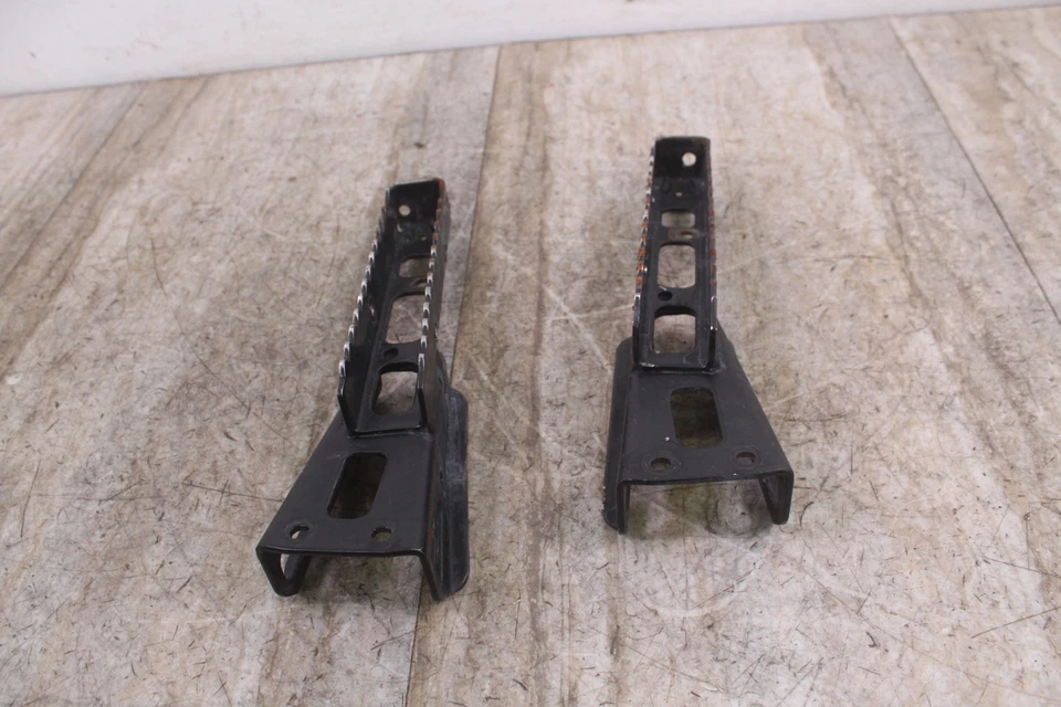 Clavijas de pie izquierda y derecha Can-Am DS650 2000 - par Foto 4 de 4