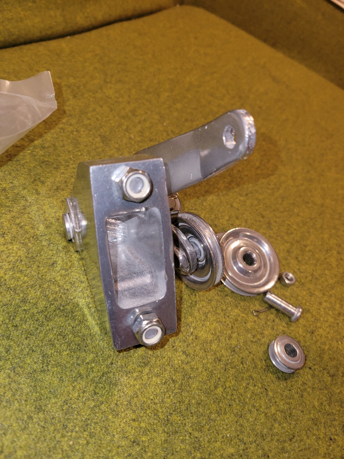 FERRARI 308  EMERGENCY BRAKE PIVOT LEVER WITH PULLEYS