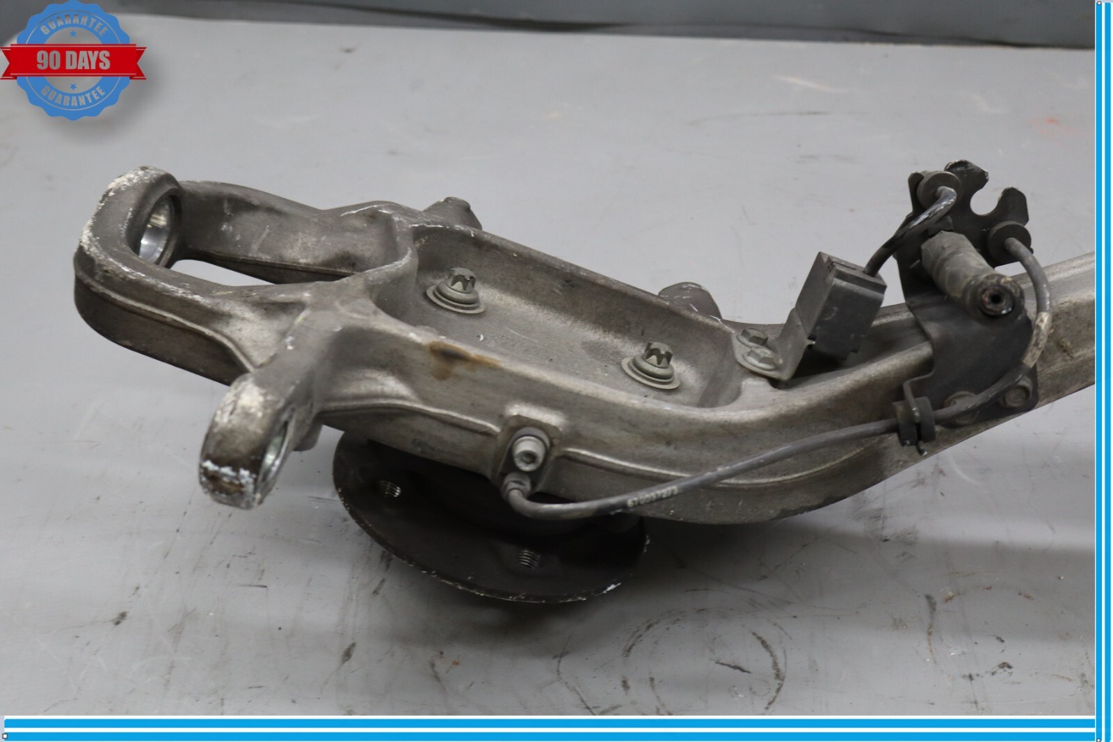 17-21 Maserati Quattroporte M156 S Q4 Ghibli Front Right Knuckle Spindle OEM