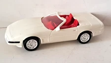 America's Cup Chevy Corvette Convertible AMT Ertl Promo White Red Interior 8923
