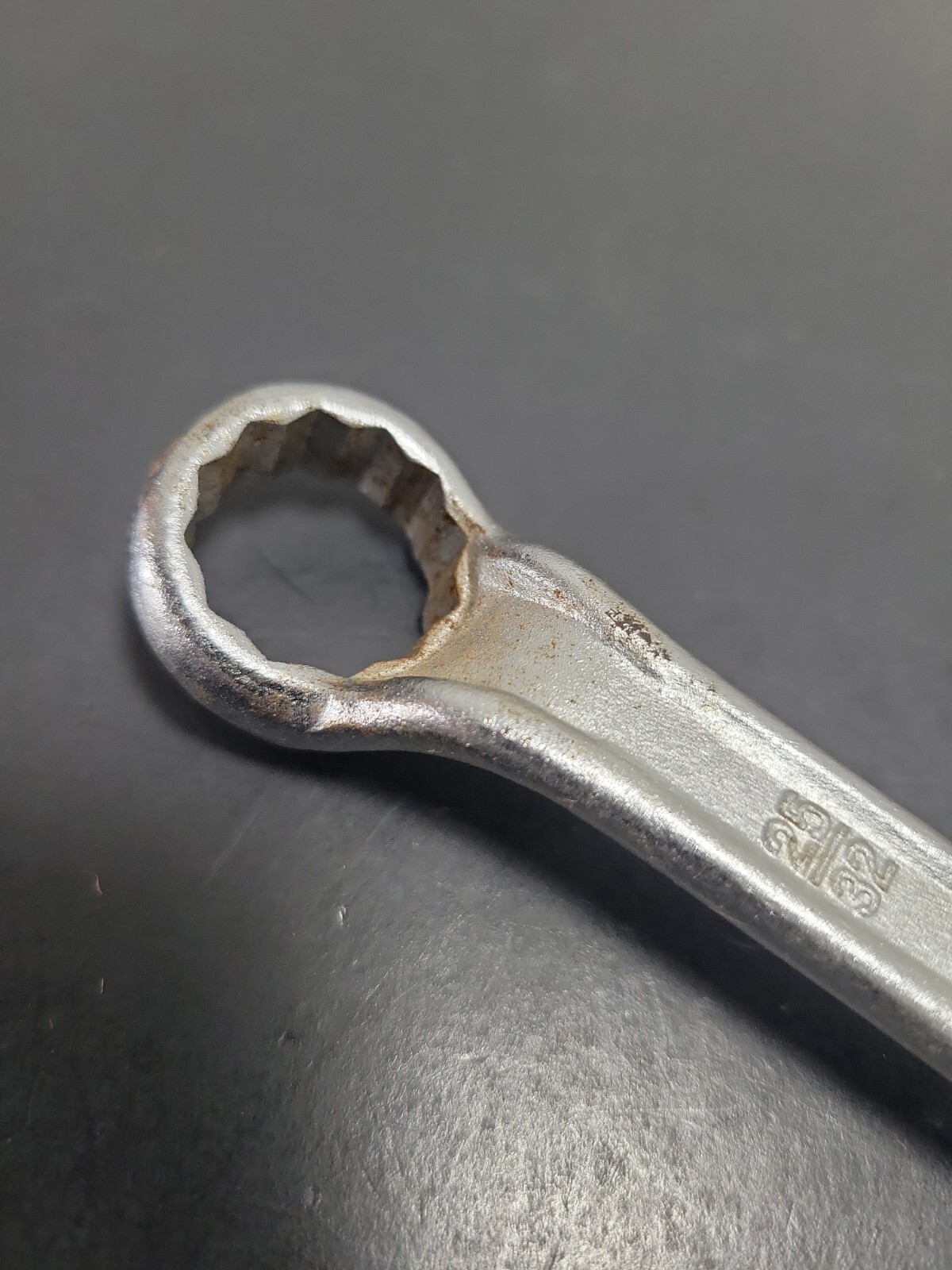 Everest 3/4" x 25/32" Offset Box End Wrench 12 Point SAE No.121 