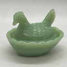 VINTAGE STYLE MINI JADEITE GREEN GLASS HEN ON NEST/BASKET SALT CELLAR DISH FARM