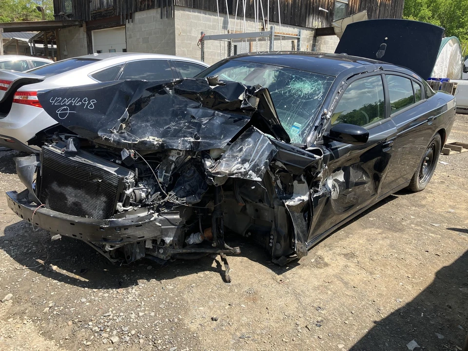 21 DODGE CHARGER Rear Knuckle/stub Axle Awd Passenger Right Foto 2 de 4