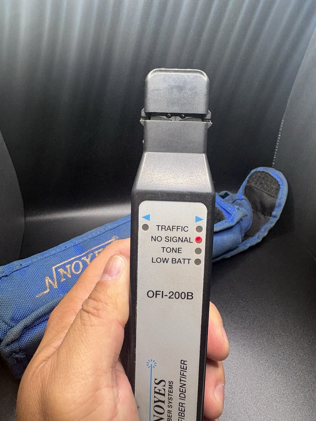 Noyes OFI200B Easy To Use Hand Held Battery Powered Optic Fiber Identifier Black