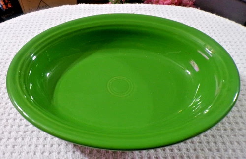 Fiesta Ware Shamrock Green 10 inch Baking Dish/Serving Bowl Great Used Condition