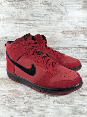 red suede nike dunks