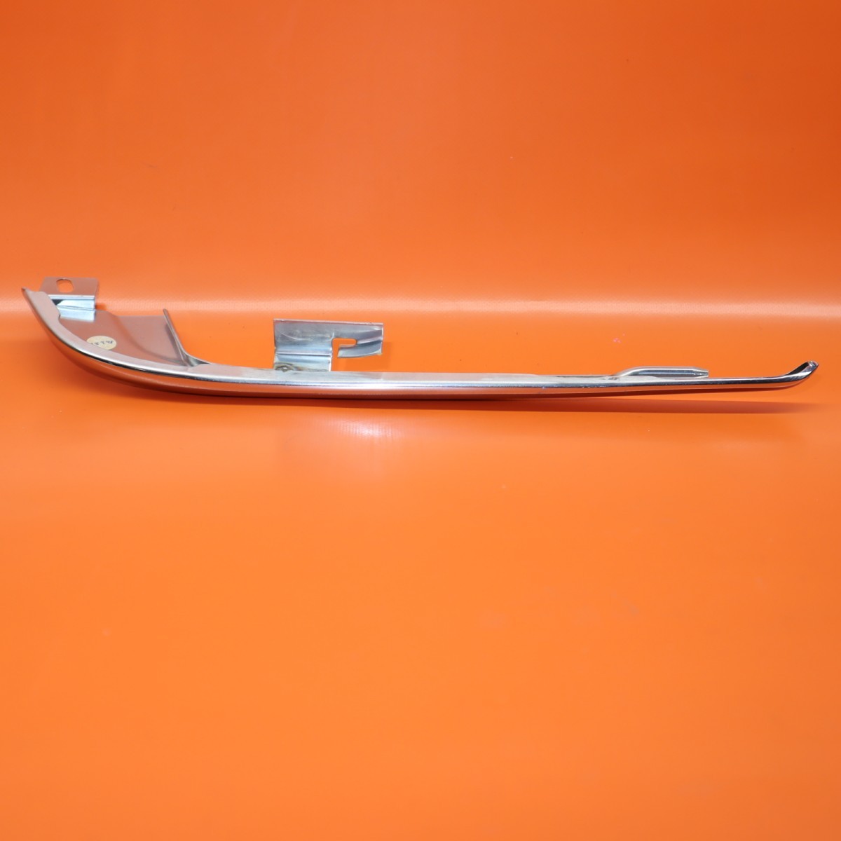 ROLLS ROYCE SILVER SPUR FRONT BUMPER CHROME TRIM RIGHT DRIVER UT10020PF OEM