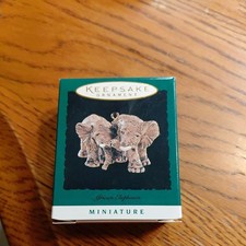 Hallmark Miniature Ornament 1996 African Elephants  Noah's Ark Family of Animals