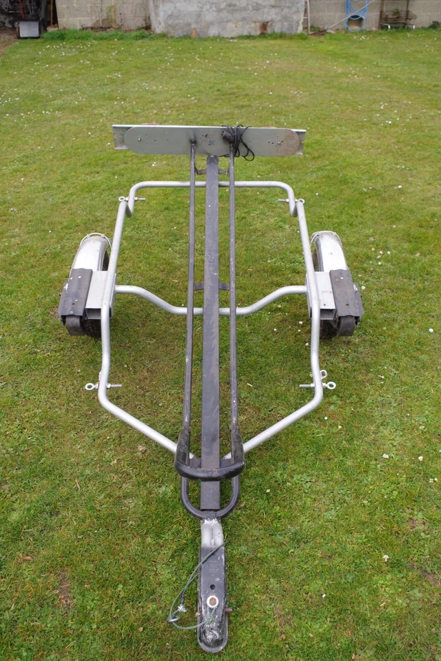 Remorque porte moto un rail   Remorque refaite entièrement  - Photo 3/4