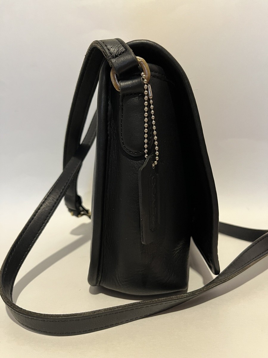 vintage coach bag # 9076. (Already Cleaned With Saddle Soap