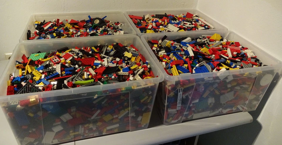 2 Kg LEGO Gemischte Kiloware Steine Platten usw!! Star Wars Ritter Space Piraten - Bild 2 von 4