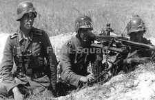 WW2 Picture Photo Wehrmacht German soldiers with heavy machine gun  3765