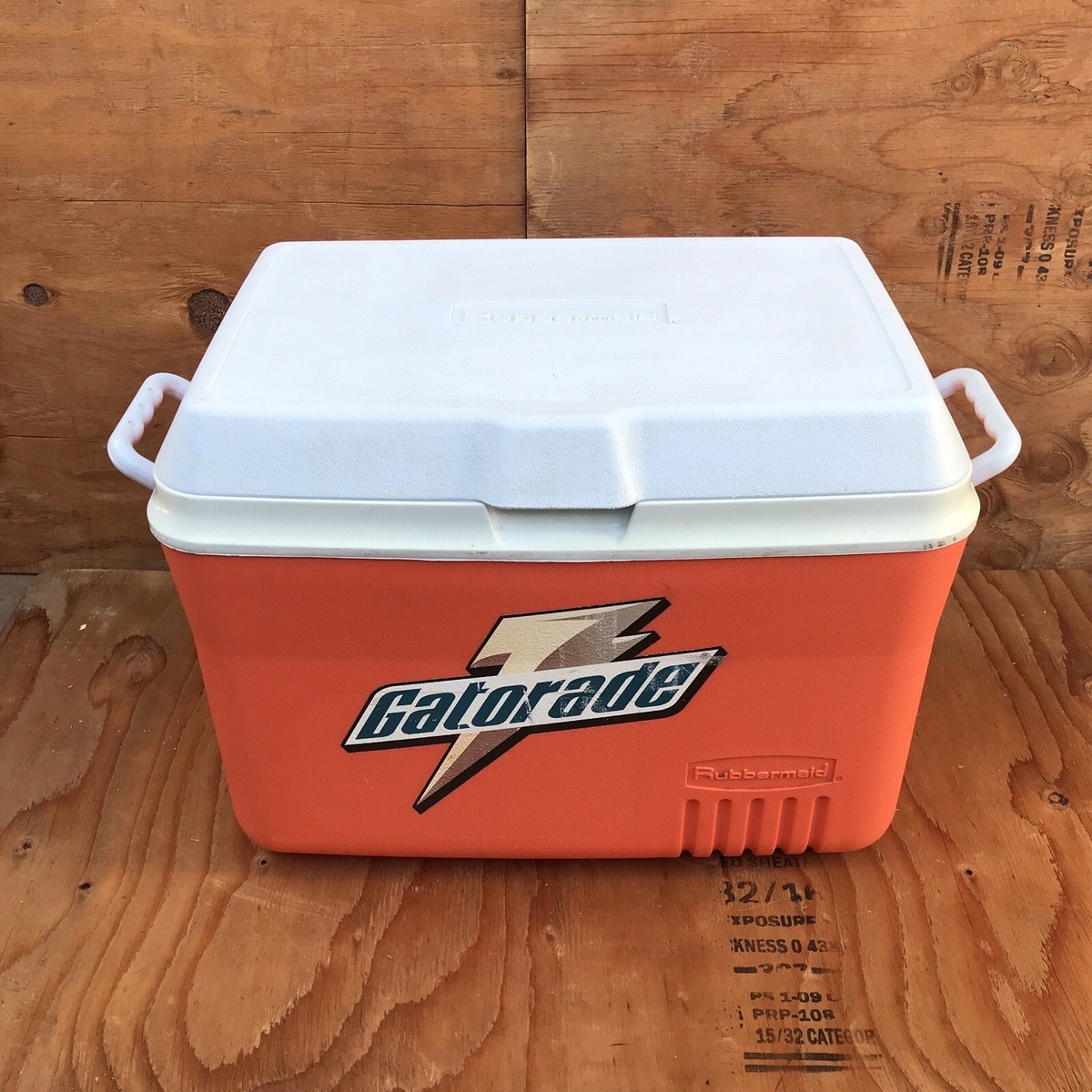 VTG Rubbermaid Gatorade Cooler Orange Ice Chest 48 QT # 1848 USA