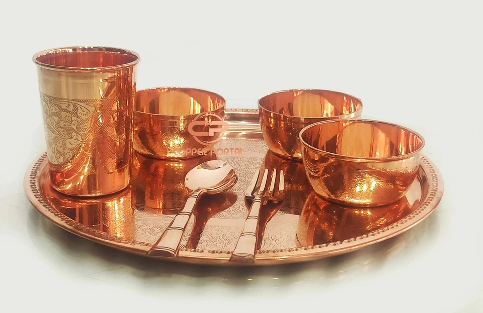 Juego de cena de cobre puro, vajilla artesanal en relieve para entretener la Navidad Foto 2 de 4