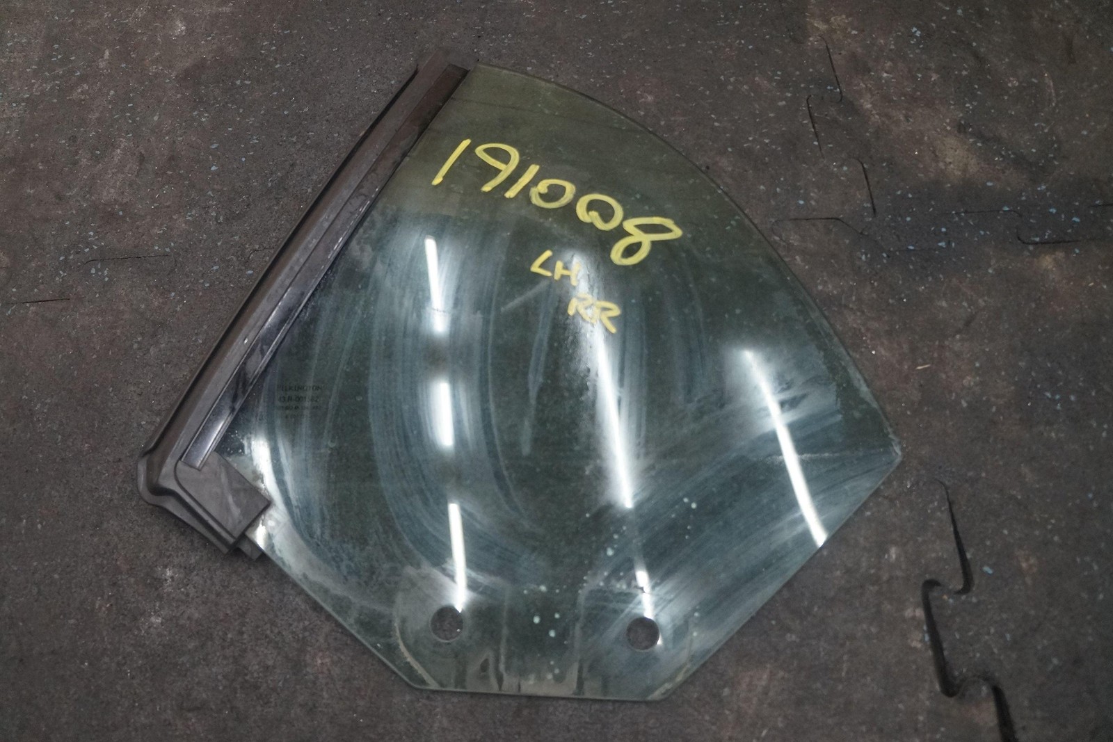 Rear Left Quarter Panel Window Glass Convertible Aston Martin Db9 Volante 2008
