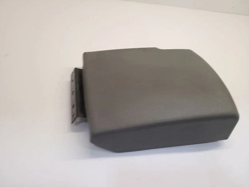 05-10 JEEP GRAND CHEROKEE Front Floor Console Lid Leather   - Image 3 of 4