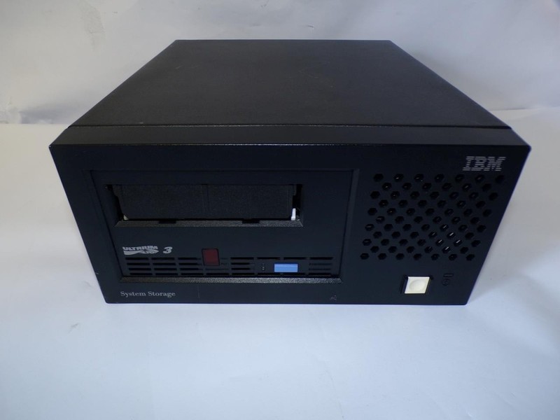 IBM 3580-L33 Ultrium 3 LTO-3 Tape Drive External System Storage 23R3687 (V5161)
