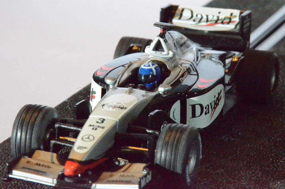 CARRERA Evolution 1:32 McLaren Mercedes F1 David Coulthard - Bild 4 von 4