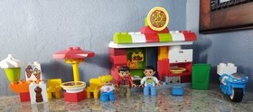 Retired 2017 LEGO Duplo 10834 My Town Pizzeria-100% Complete with Manual-Used