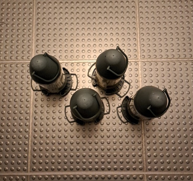 Peckish Bird Feeders x 4 (Plastic), Plus New Spare Parts All 100