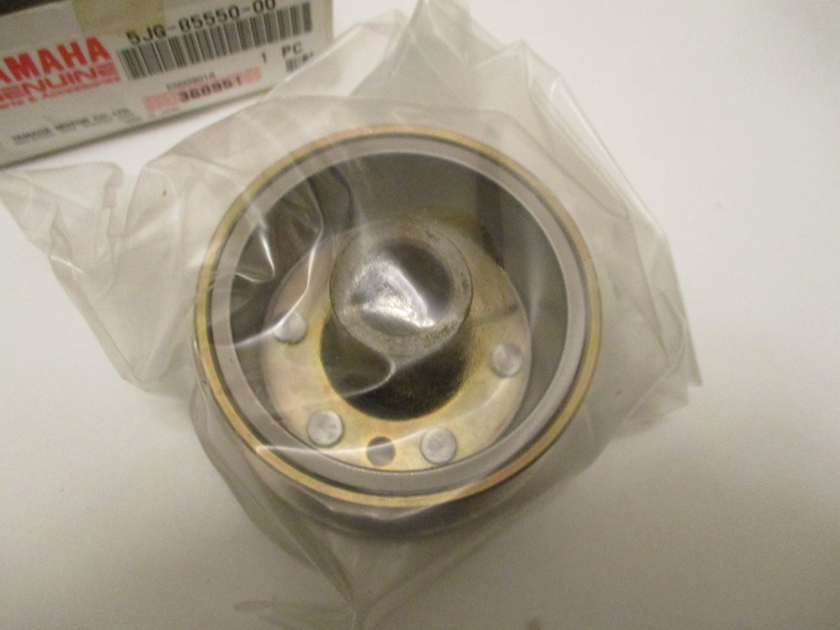 NOS Yamaha OEM Rotor Assembly 2000 YZ 426 YZ426 5JG-85550-00 NOS Yamaha OEM Rotor Assembly 2000 YZ 426 YZ426 5JG-85550-00