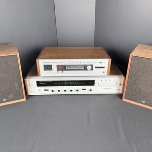 Ontario 12 Novembre 2021 : Récepteur Stéréo Vintage Marantz Sr1000