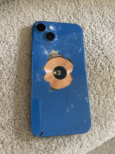 iphone 13 pour pièces en l'état - Photo 2 sur 4