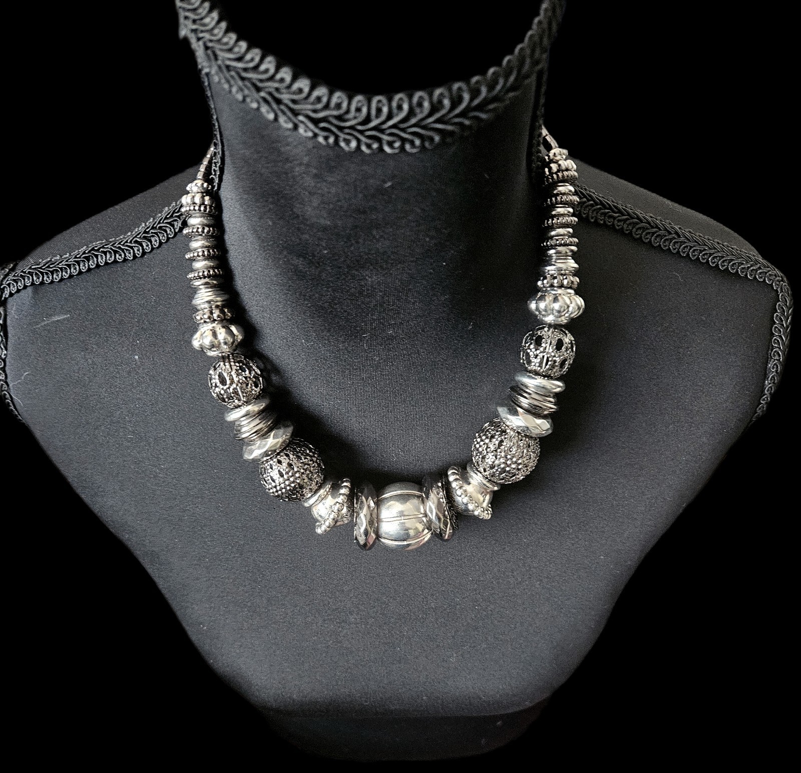 Bold Elements Silver Tone Textured Chunky Stateme… - image 8