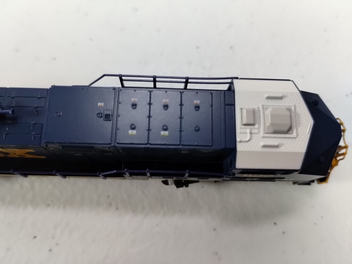 Locomotive KATO N 176-8915-1 GE ES44AC CSX #800 – Digitale – Occasion