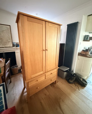 ASPACE Solid Oak Double Wardrobe with 4 Drawers – Excellent Condition 180x52x100