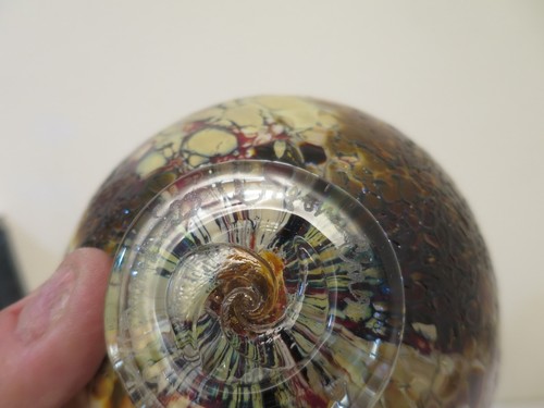 5.5" Brown Colors Hand Blown Art Glass Float Oregon Coast 2023 Signed K Howard - Picture 20 of 22