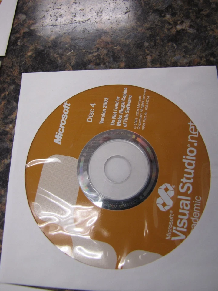 Microsoft Visual Studio .NET Academic 2002 -6 Discs - Image 3 of 4